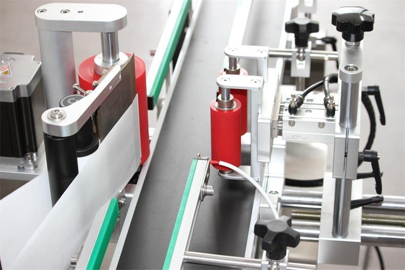 ALB-320 (Desktop Fixed Point Round Bottle Labeling Machine)