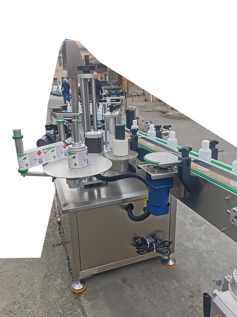 Bottle-sorting, filling, and screwing assembly line